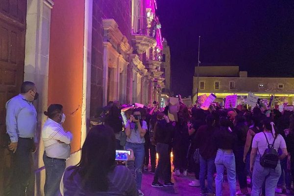 23 mujeres fueron detenidas en Aguascalientes tras protestas por 8M #VIDEOS