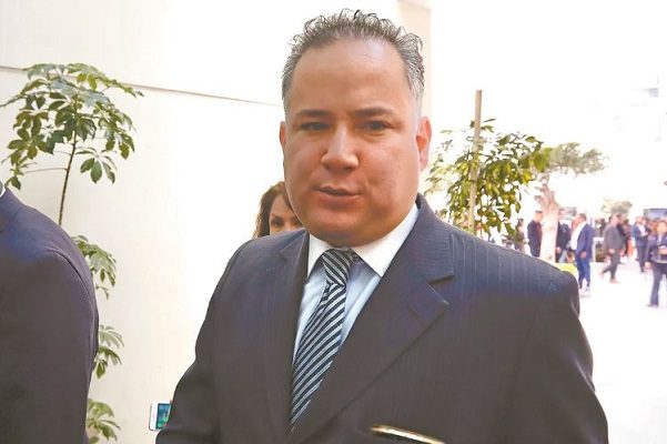 Santiago Nieto, titular de UIF, presenta a diputados caso García Cabeza de Vaca