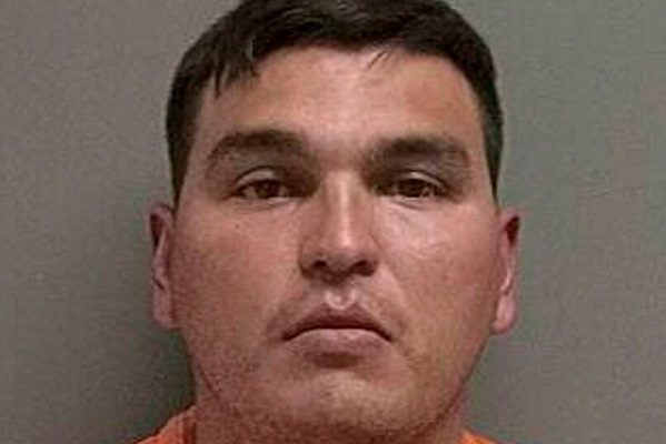 Detienen a beisbolista mexicano en EU por posesión de drogas