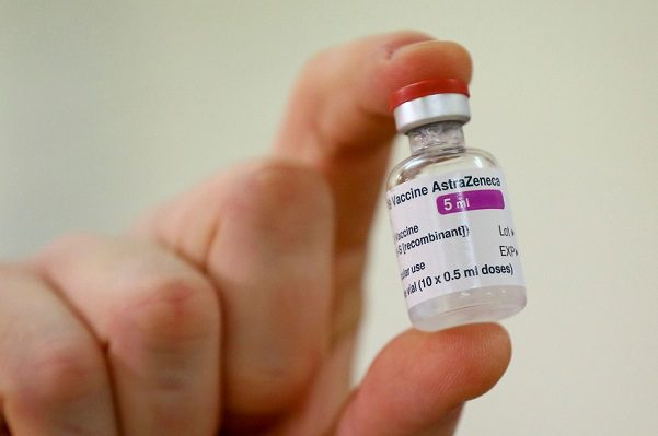 Noruega, Dinamarca e Italia suspenden vacuna de AstraZeneca por casos de trombosis