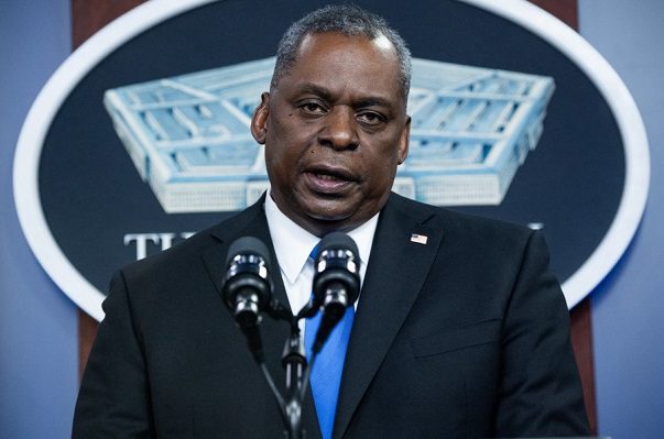 Secretario de Defensa de EU comienza visita oficial a Afganistán