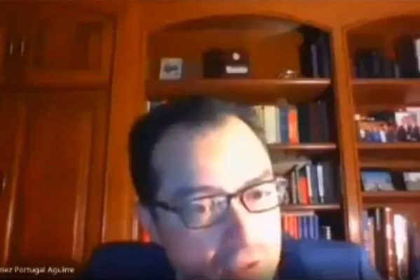 Renuncia profesor de UP tras pedir faltar "en el Día del Hombre“ #VIDEO