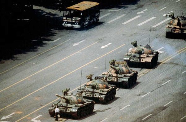 La UE sanciona a China por represión a minoría musulmana