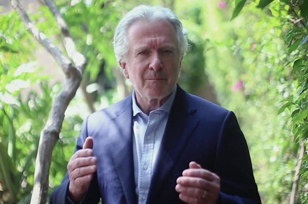 Santiago Creel vuelve a las redes sociales diciendo "estoy aquí, listo"