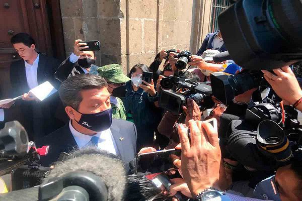 Gobernadores acuden a firmar el Acuerdo Nacional por la Democracia