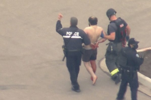 Se confirman 10 muertos tras tiroteo en Colorado #VIDEOS