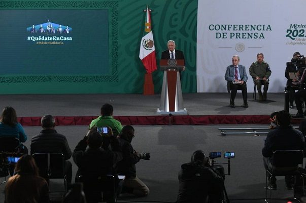 AMLO rechaza uso electoral de la vacunación contra Covid