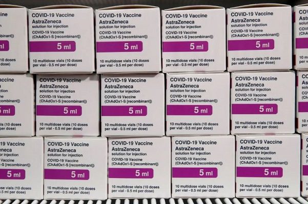 Uno más. Revelan que España también suspenderá vacuna de AstraZeneca