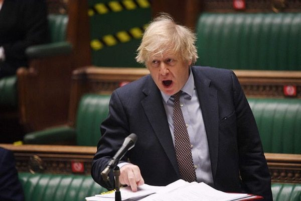 Éxito de vacunación en Reino Unido es el “capitalismo y la avaricia”: Boris Johnson