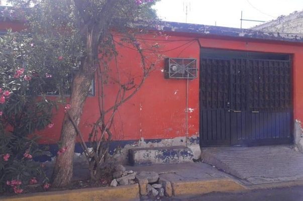 Resguardan a 39 migrantes hacinados en una casa de Ecatepec