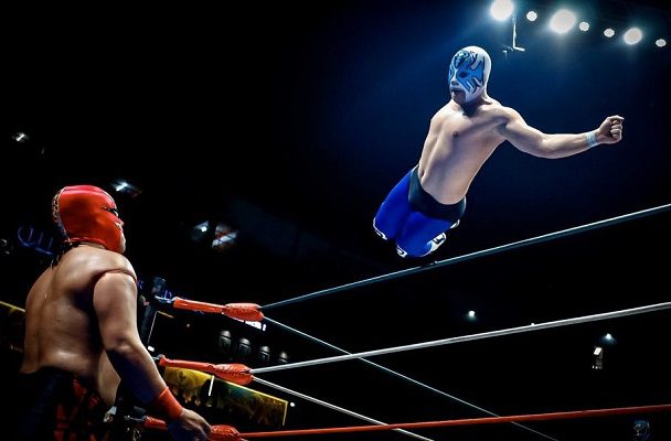 Vuelven los autoconciertos, la lucha libre y las peleas de box a la CDMX