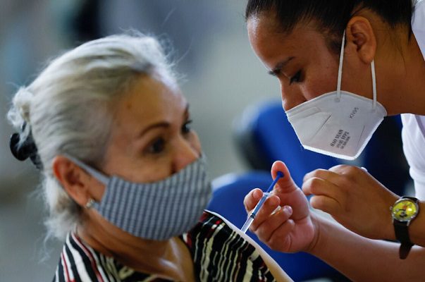 México y Canadá serían favoritos de EU para compartir vacunas