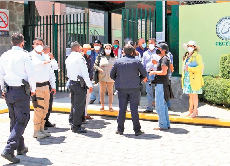 Inicia vacunación contra Covid-19 en Zinacantepec y Metepec, en el Edomex