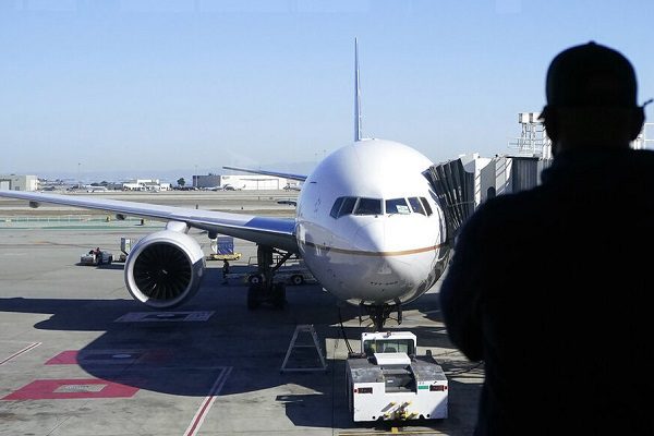 Argentina suspende vuelos desde México, Brasil y Chile