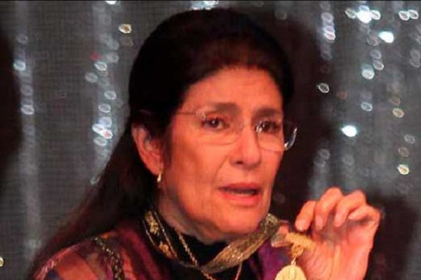 Hospitalizan a la actriz Raquel Olmedo; está intubada por covid-19