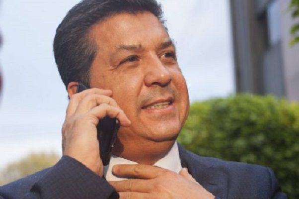 Se acusó a Cabeza de Vaca por compra de departamentos con recursos ilícitos: UIF