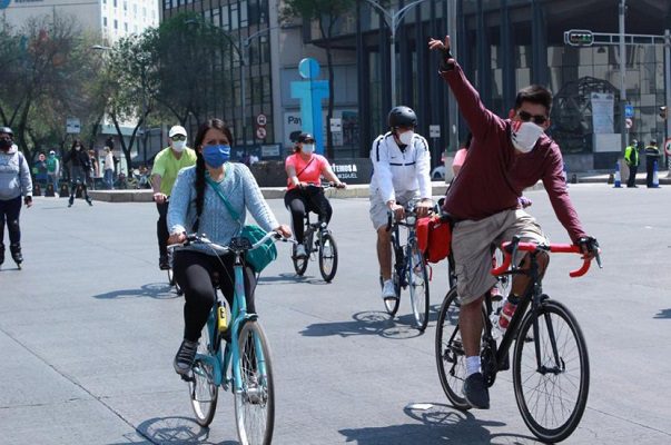 López-Gatell advierte de posible tercera ola de contagios "más grande"