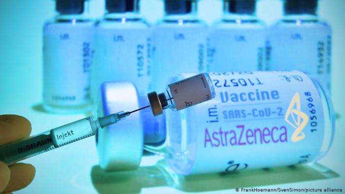 Hospitalizan a 3 personas tras recibir vacuna anticovid de AstraZeneca en Noruega