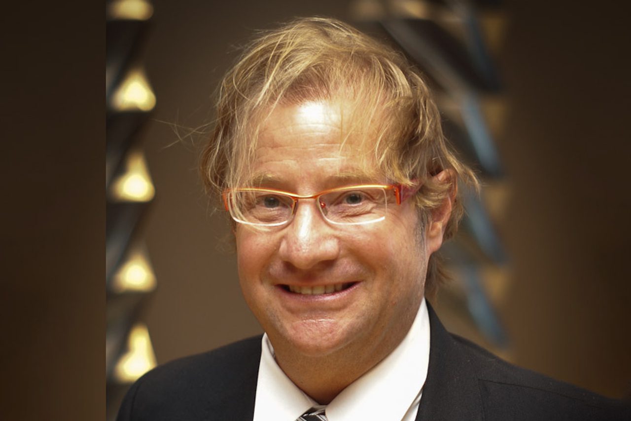 Andrés Roemer suma 61 denuncias en su contra por abuso sexual