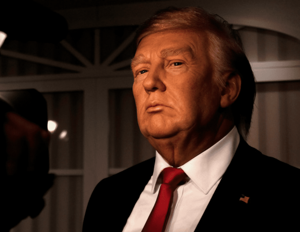 Retiran figura de cera de Trump de museo en EUA, tras ser vandalizada