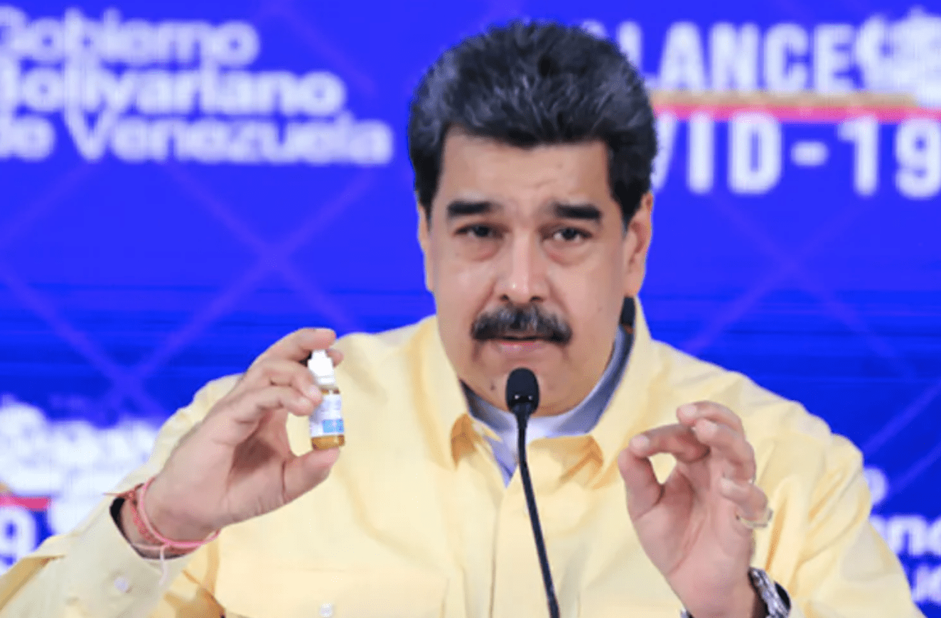 Facebook bloquea a Nicolás Maduro por recomendar "goticas milagrosas" contra el Covid-19
