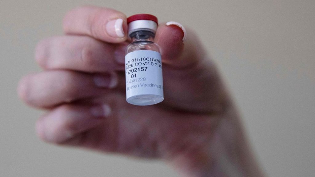 Error de fábrica arruina 15 millones de vacunas anti Covid de Johnson & Johnson