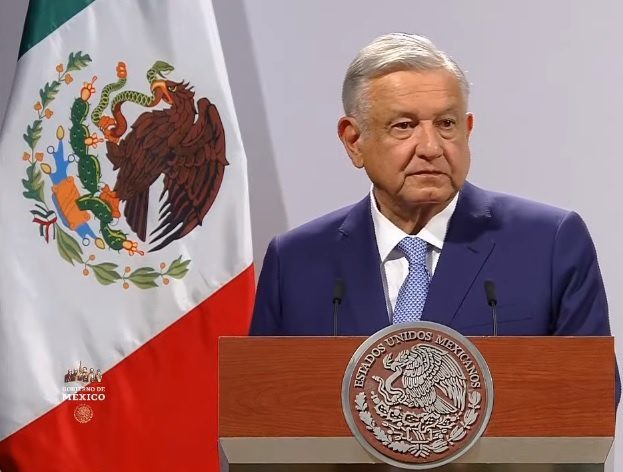 Afirma AMLO que "protegerán a Pemex y no darán trato de segunda a CFE"