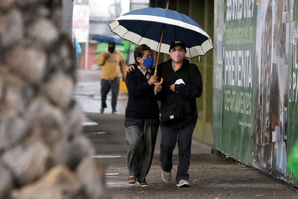 Llueve sobre toda la Ciudad de México