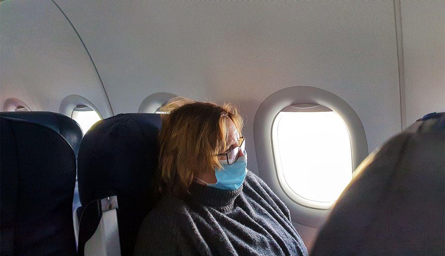 Hasta 57% se reduce contagio de Covid por asiento vacío en vuelos