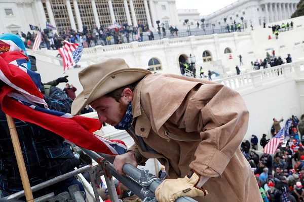 Informe revela que Policía del Capitolio sabía del ataque el 6 de enero