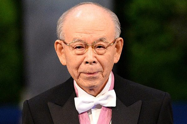 Fallece el científico que recibió el Nobel por crear las luces LED