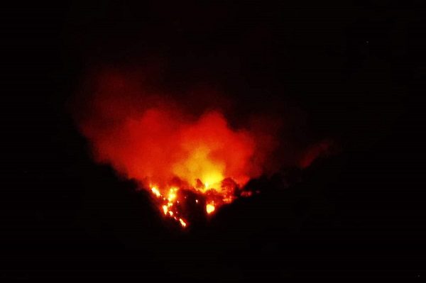 Se extiende incendio en Tepoztlán a poblados aledaños #VIDEO