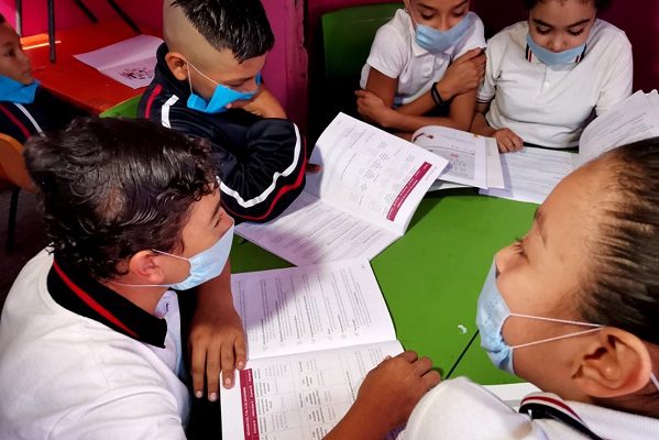 Puebla analiza posible regreso a clases presenciales en agosto