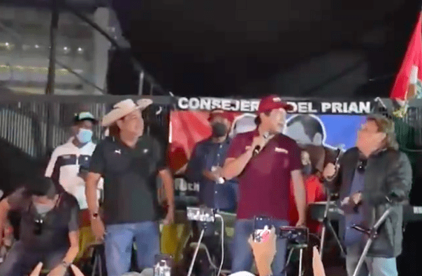 Salgado Macedonio y Mario delgado se echan un "palomazo" en el INE #VIDEO