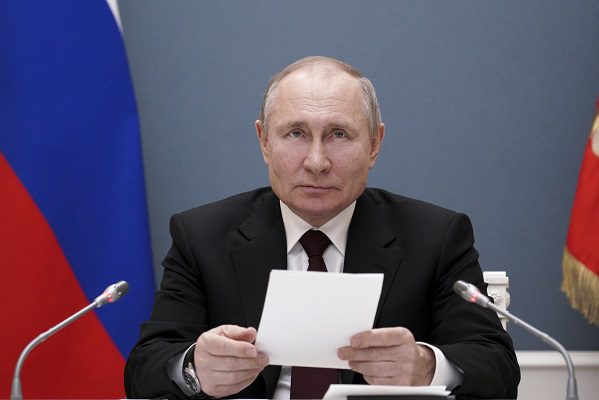 Putin recibe recibe segunda dosis de vacuna contra Covid-19