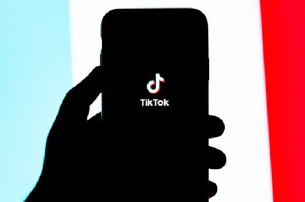 Rusia multa a TikTok por supuestas convocatorias a manifestaciones
