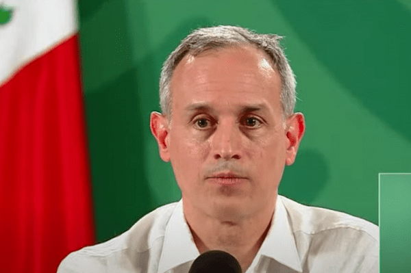 Podría haber sanciones penales por vacunación con jeringa vacía: López-Gatell