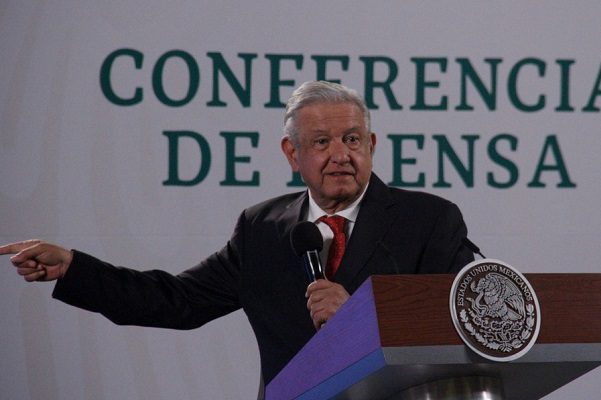 AMLO asegura que quien golpee a una mujer no debe estar en el gobierno