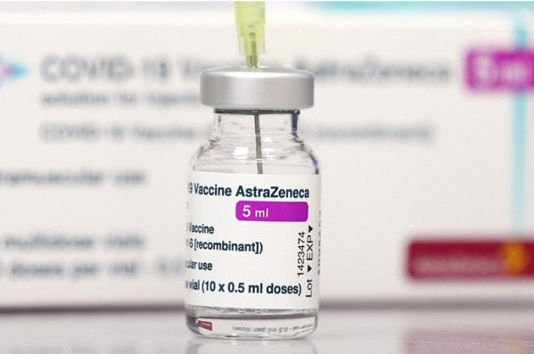 EMA confirma "posible vinculo" de vacuna de AstraZeneca con casos de coágulos sanguíneos