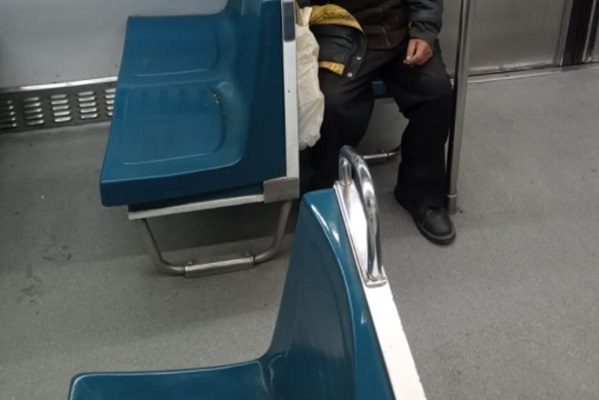 Adulto mayor muere en vagón de la Línea 5 del Metro CDMX
