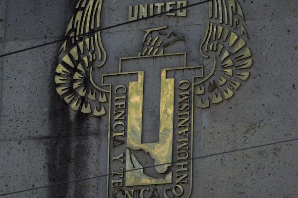 Alumnos de la Unitec llaman a paro nacional por alza en colegiaturas