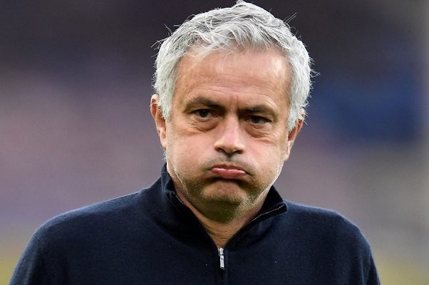 Destituyen a José Mourinho como entrenador del Tottenham