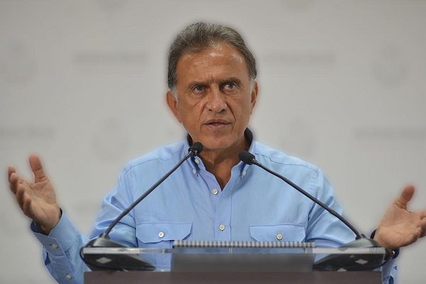 Miguel Ángel Yunes acusa fines electorales en investigación en su contra