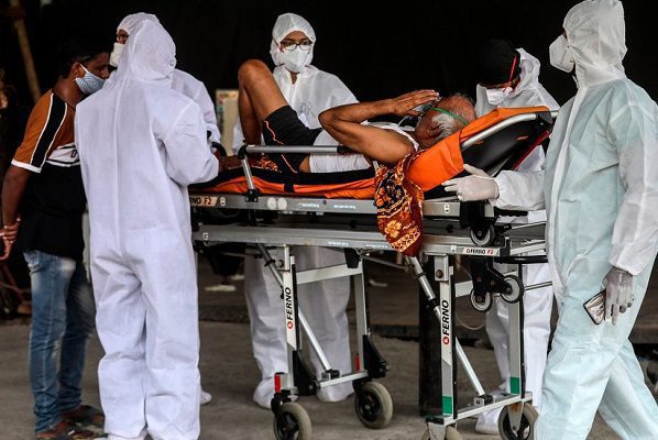 Nueva Delhi entra en confinamiento tras aumento explosivo de contagios