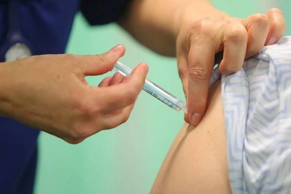 Cualquier persona mayor de 16 años ya puede vacunarse en EU