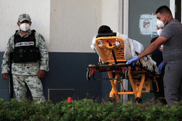 Por ajustes de información, México registró en un día 2 mil 192 muertes por COVID-19