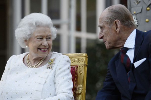 La muerte del príncipe Felipe dejó un "enorme vacío" en la reina Isabel II