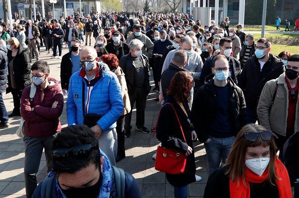 Variante británica de Covid-19 es 45% más contagiosa, revela estudio