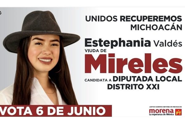 Critican a la “viuda de Mireles” por usar apellido del exlíder de autodefensas