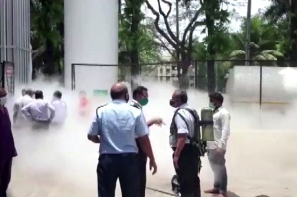 Mueren 22 pacientes con Covid-19 en la India por corte en suministro de oxígeno